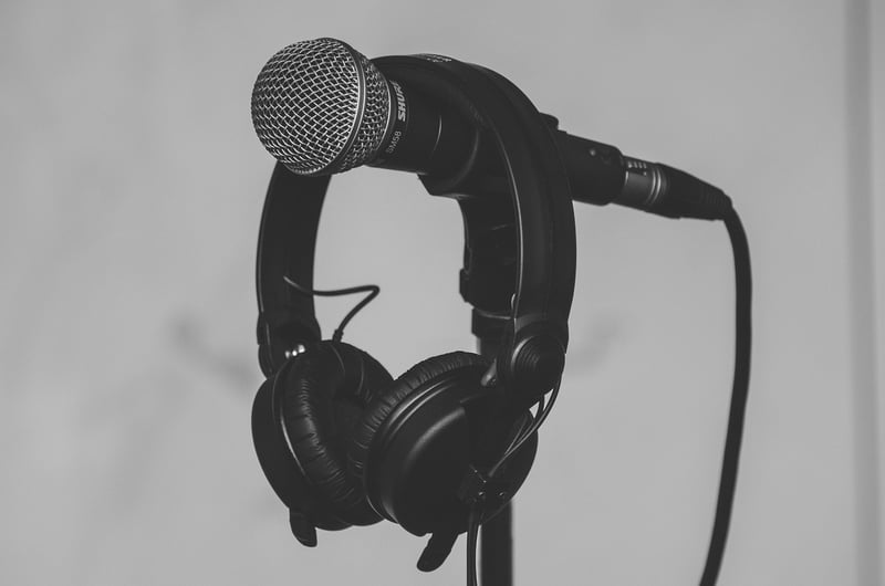 Live Bands or DJs